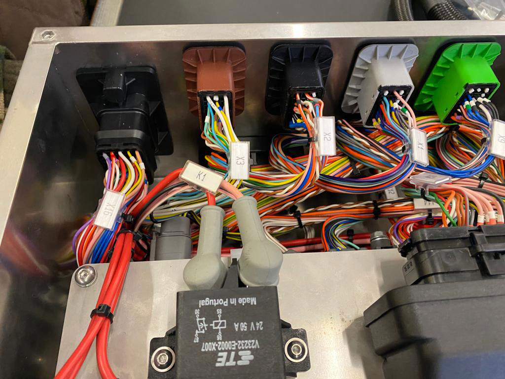 afam-piacenza-cablaggi-elettrici-e-apparecchiature-elettriche-ed-elettroniche-per-automezzi-terresti-e-nautici-c